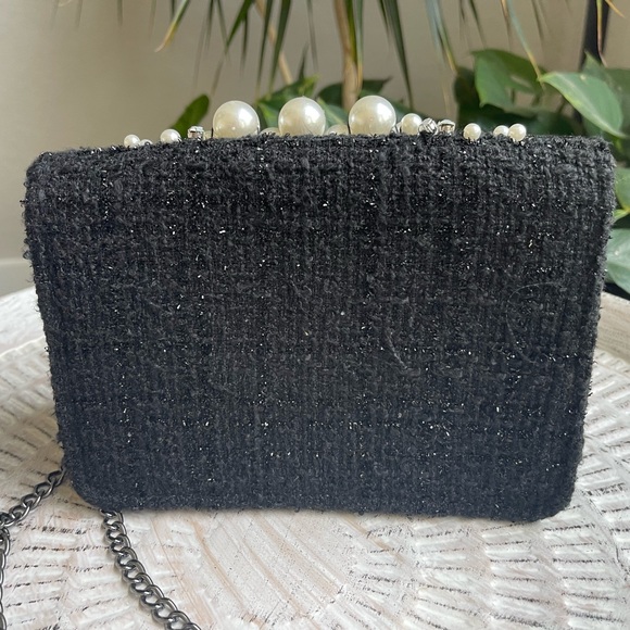 Elegant Black Pearl-Embellished Clutch W/removable chain strap. - Picture 2 of 10